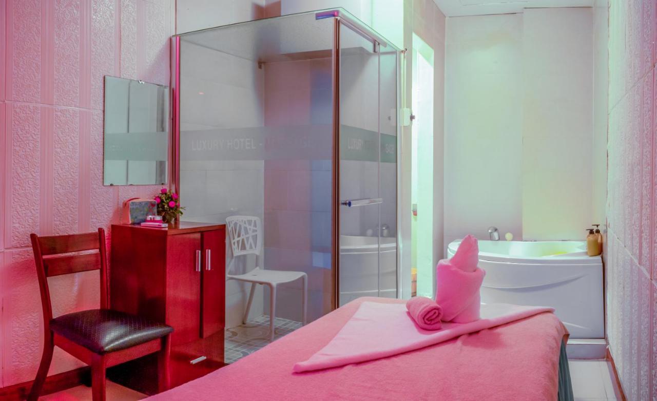 Luxury Hotel Hau Giang ホーチミン市 エクステリア 写真