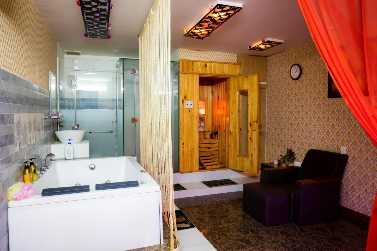 Luxury Hotel Hau Giang ホーチミン市 エクステリア 写真